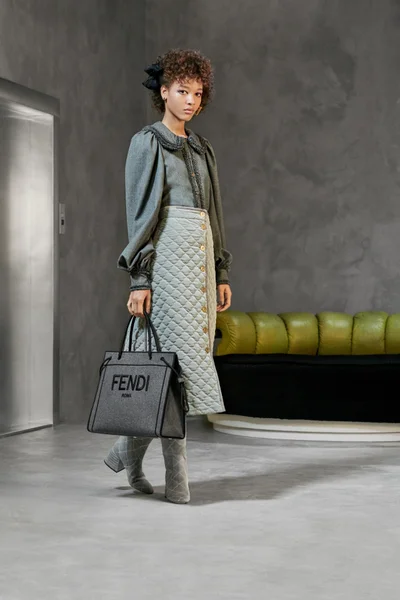 Look 2